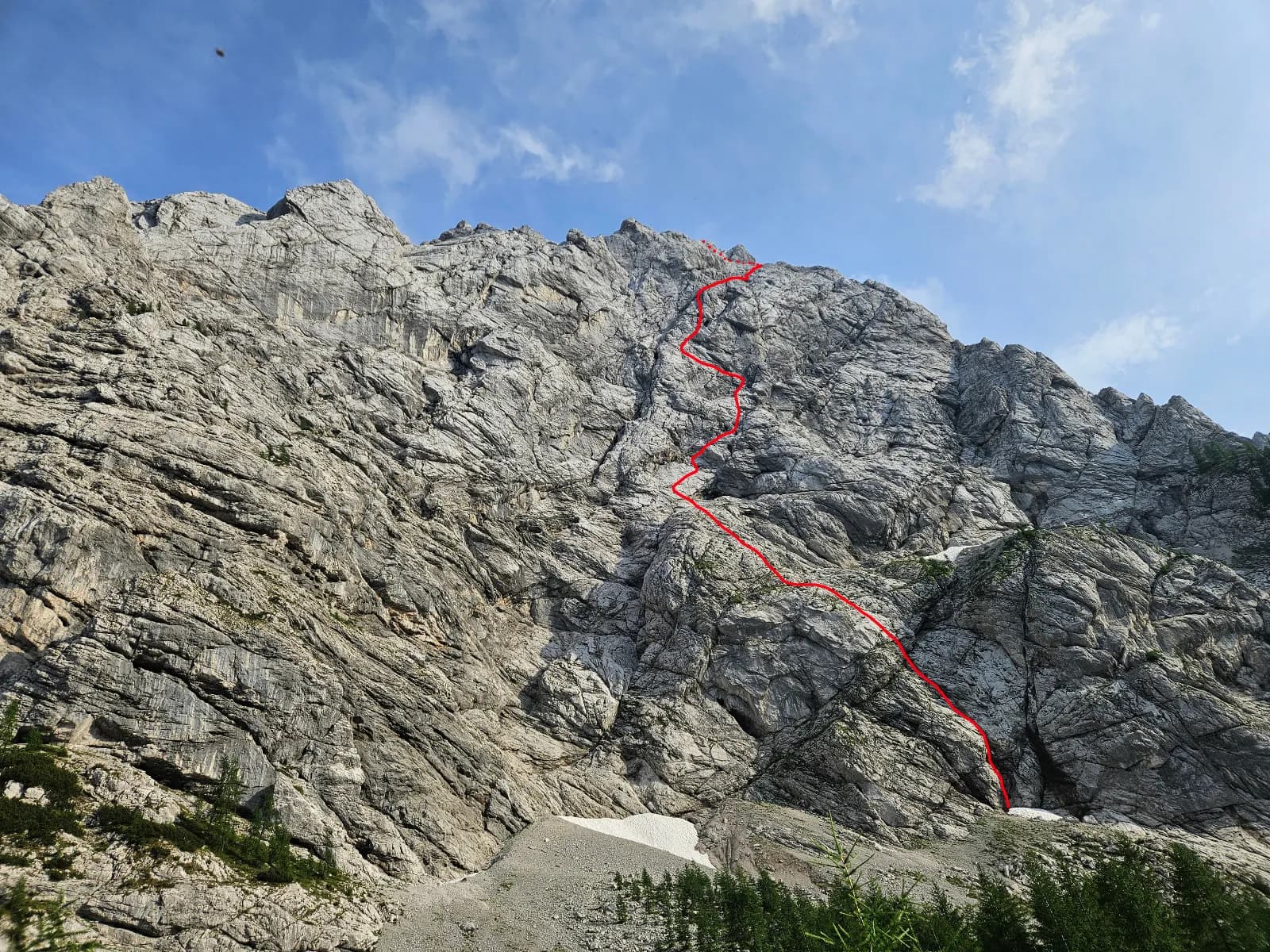 Linija smjera Sanje delfina u stijeni Ojstrice