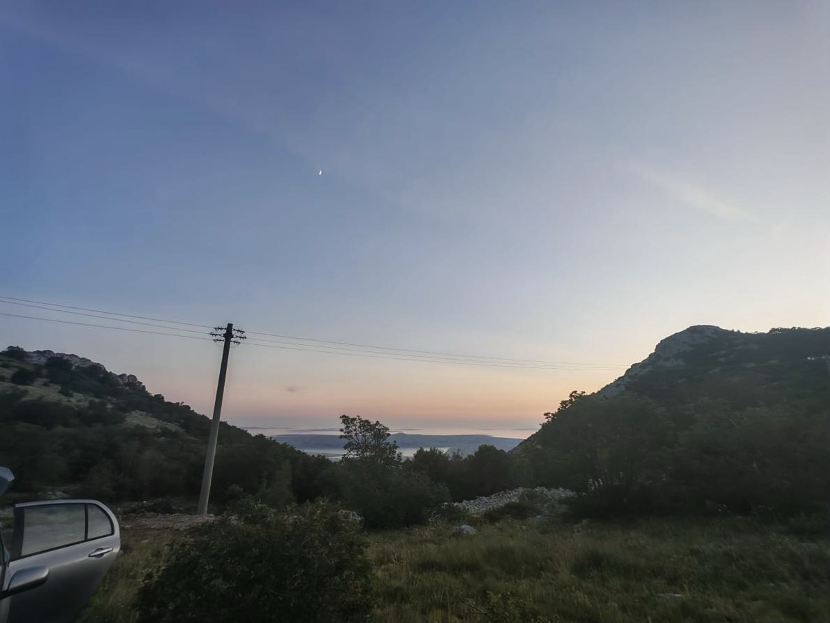 Pogled na Pag sa prvog kampa